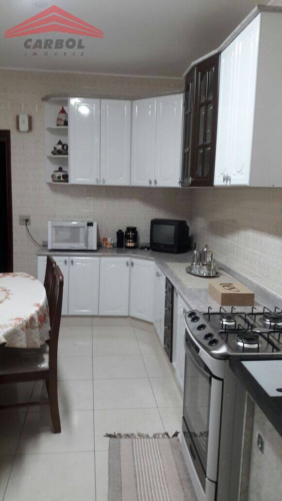 Casa à venda com 3 quartos, 306m² - Foto 1