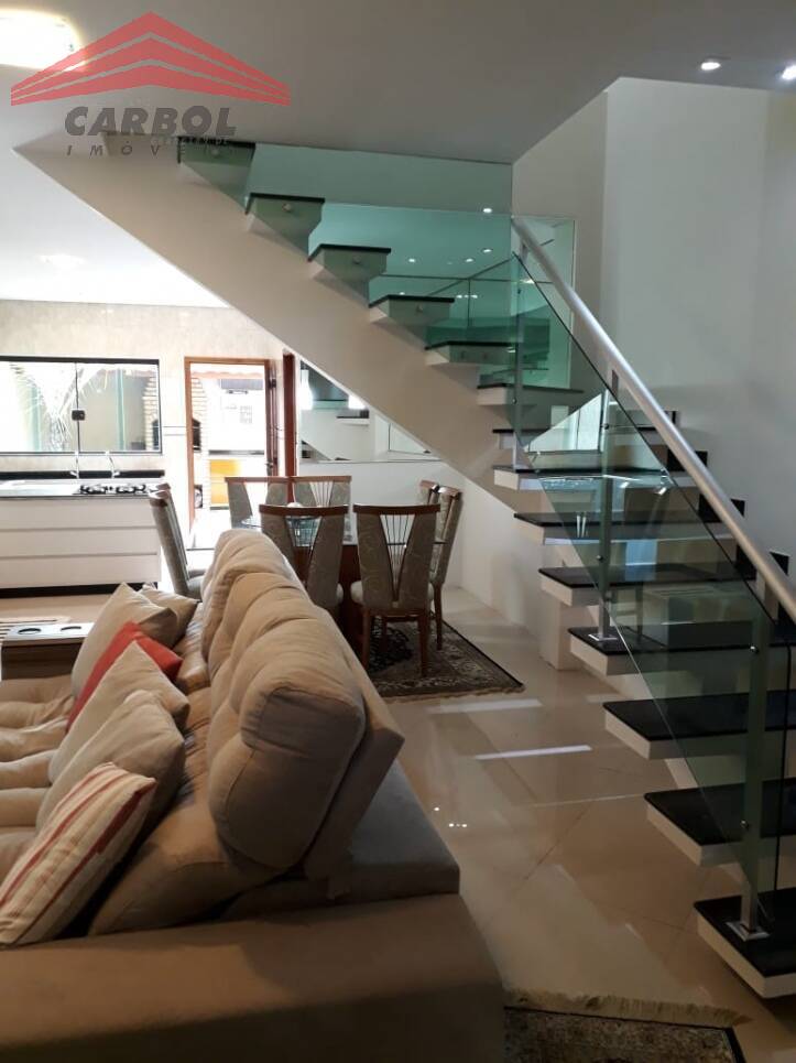 Casa à venda com 3 quartos, 225m² - Foto 4