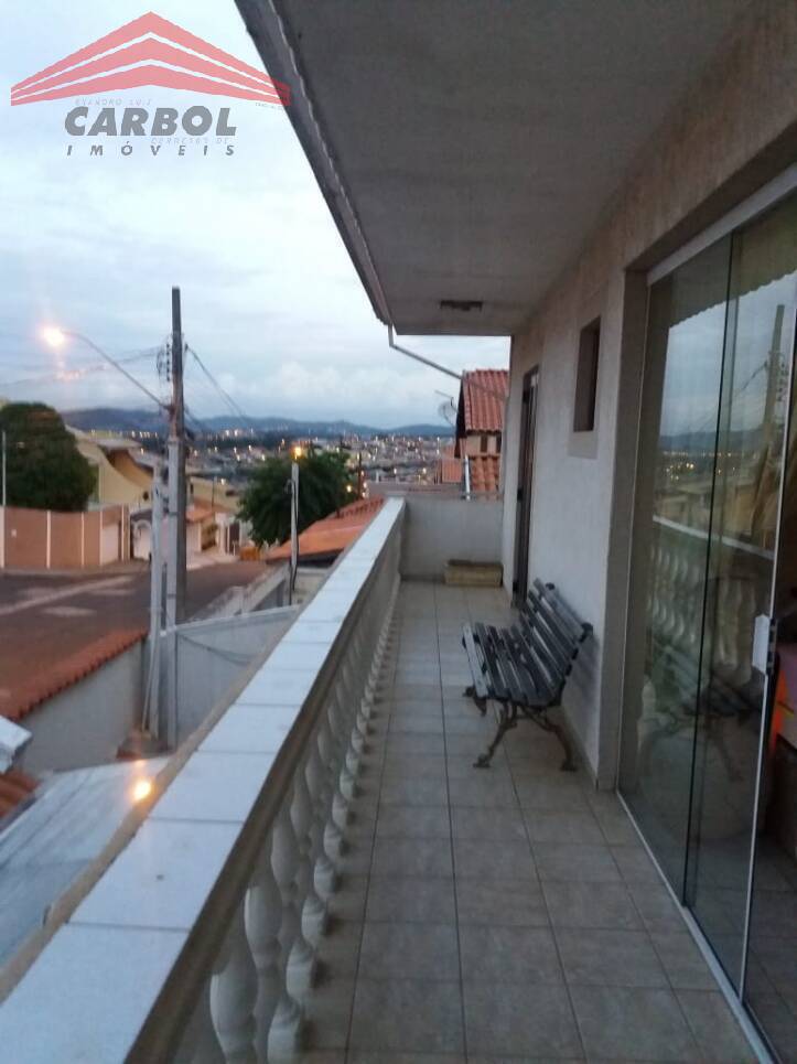 Casa à venda com 3 quartos, 283m² - Foto 1