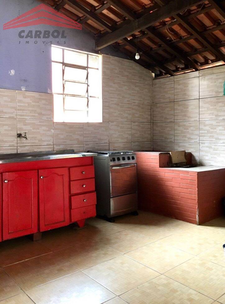 Casa à venda com 3 quartos, 266m² - Foto 12