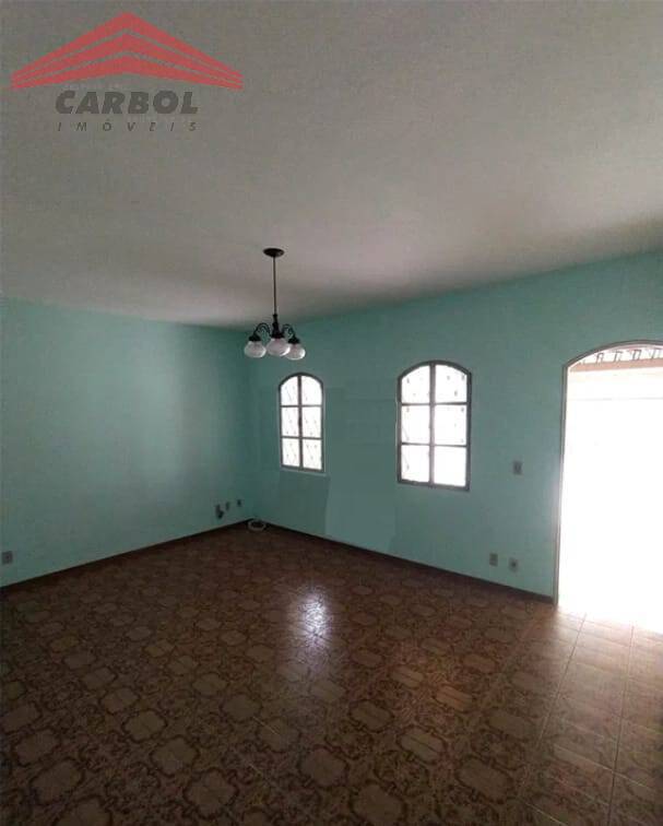 Casa para alugar com 3 quartos, 131m² - Foto 4