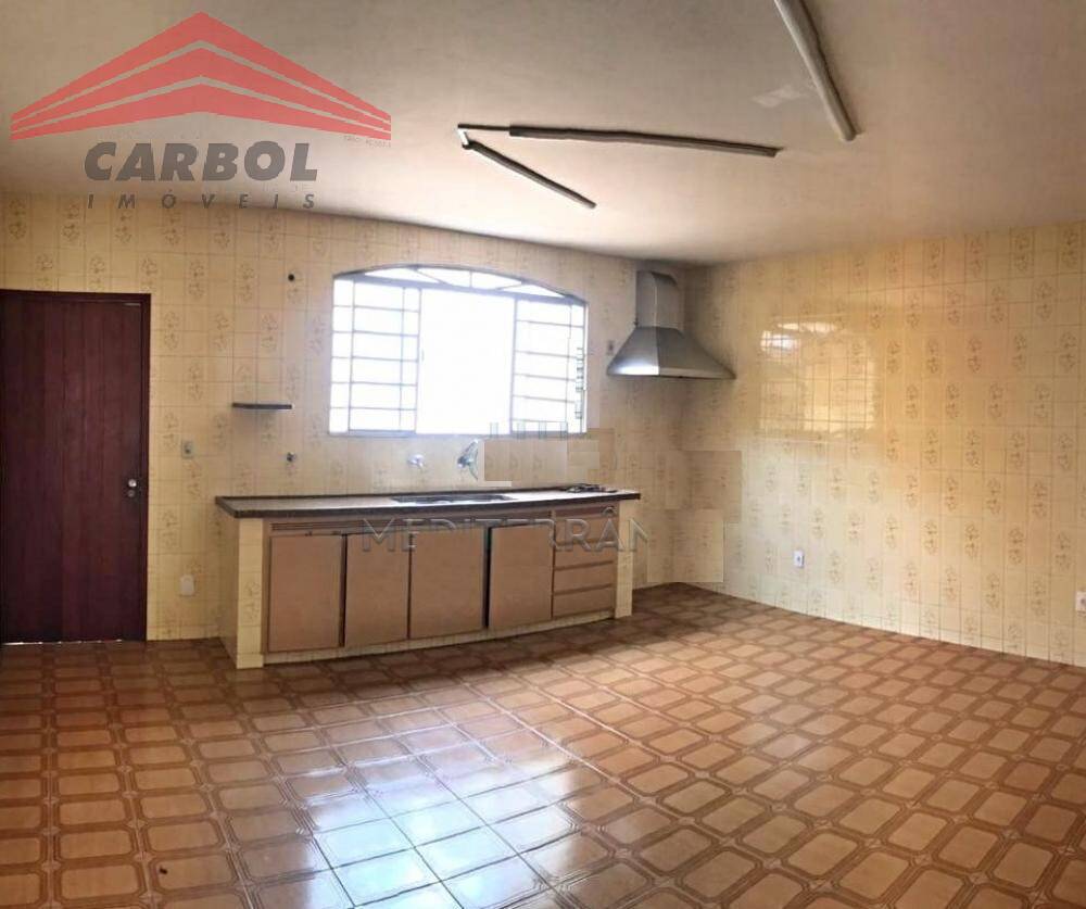 Casa para alugar com 3 quartos, 131m² - Foto 8