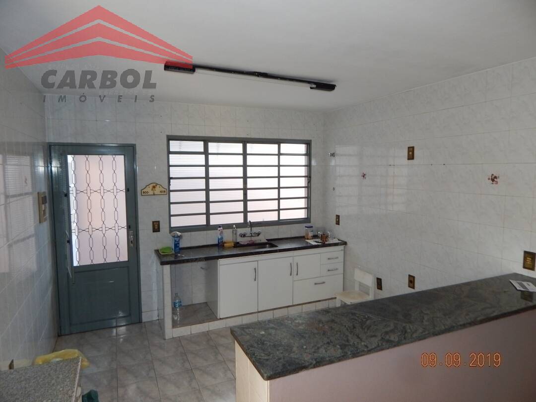 Casa para alugar com 3 quartos, 158m² - Foto 6