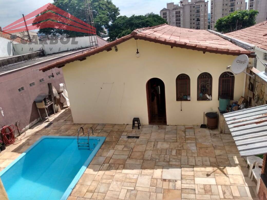 Casa à venda com 3 quartos, 205m² - Foto 2