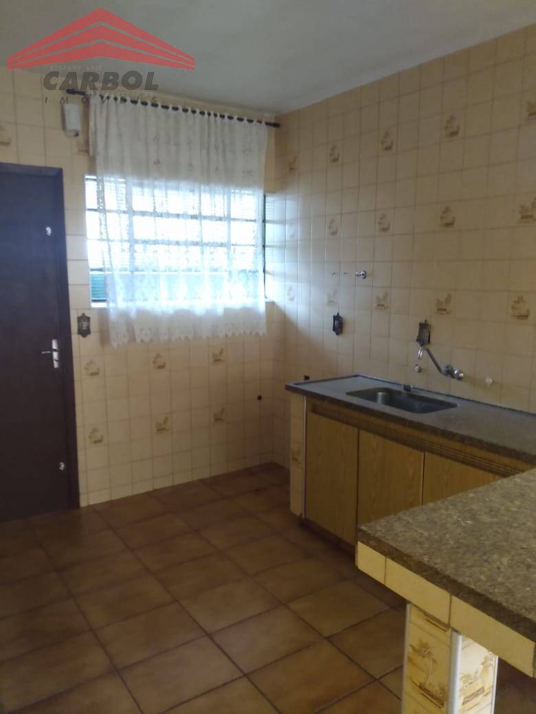 Casa à venda com 2 quartos, 303m² - Foto 14