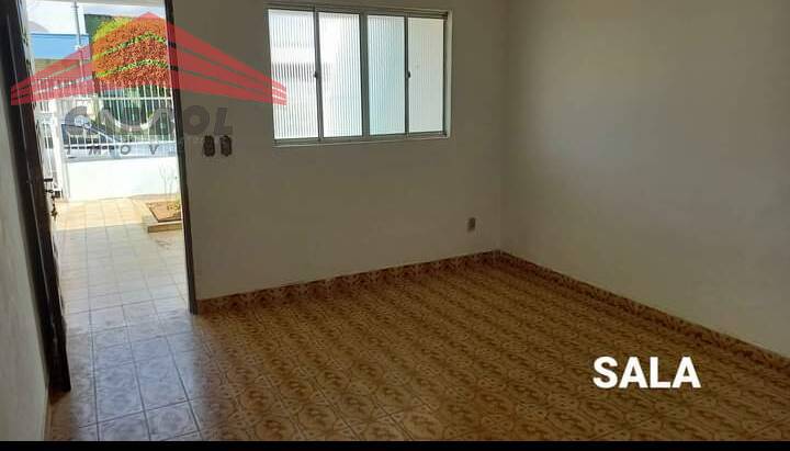 Casa à venda com 3 quartos, 95m² - Foto 2