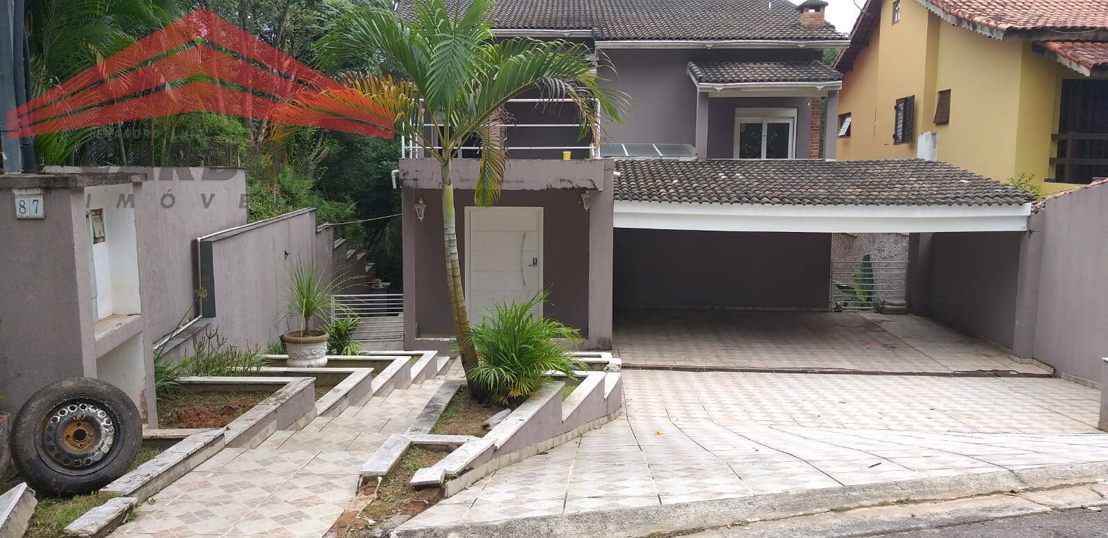 Casa de Condomínio à venda com 4 quartos, 550m² - Foto 1