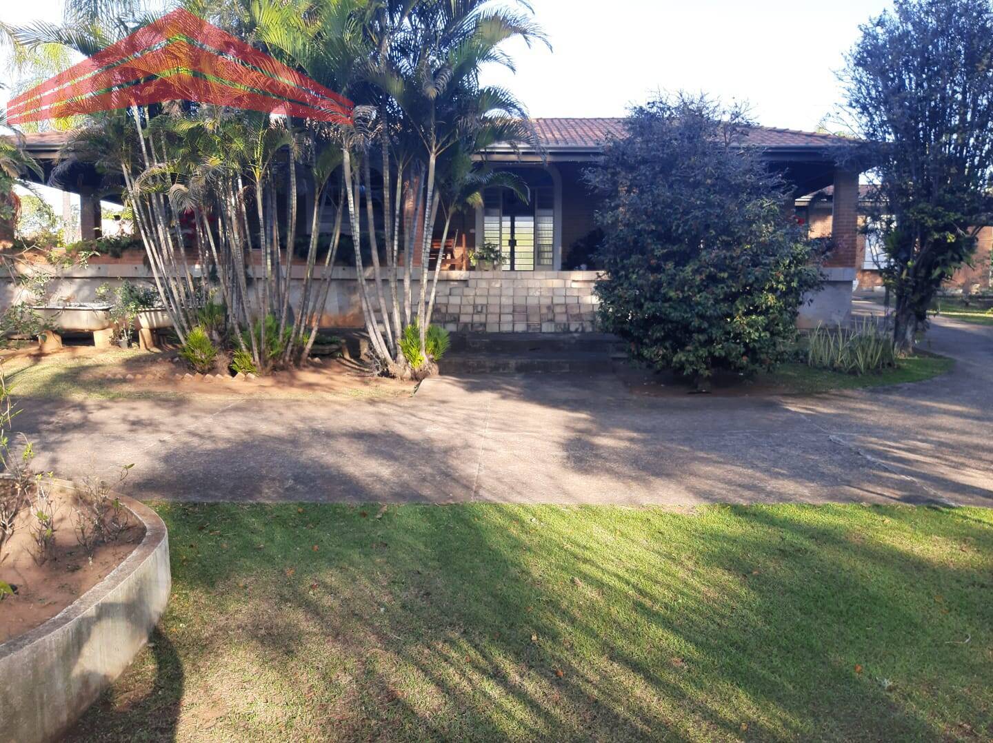 Casa de Condomínio à venda e aluguel com 3 quartos, 775m² - Foto 1