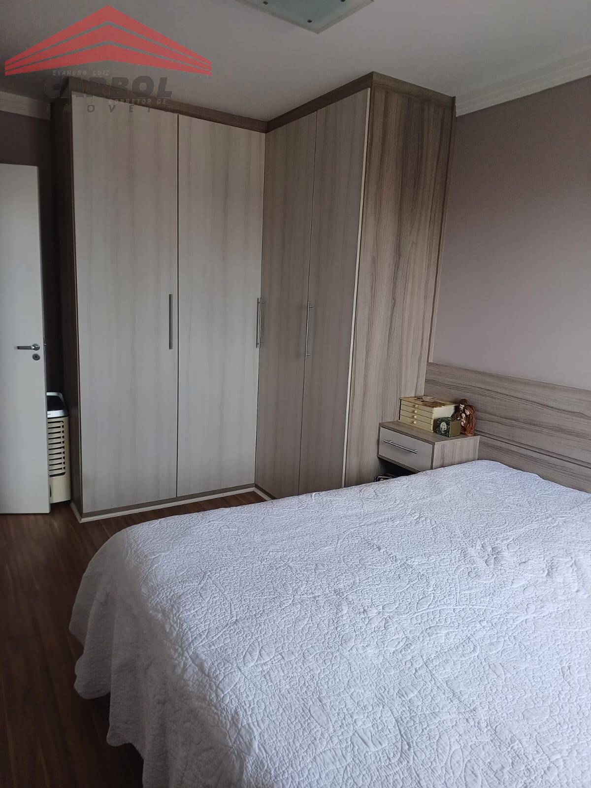 Apartamento à venda com 2 quartos, 64m² - Foto 11