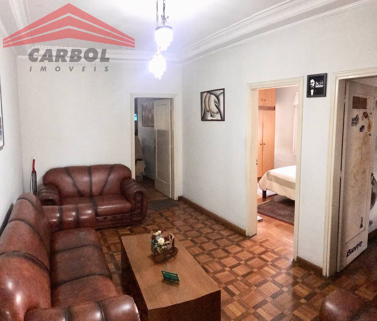 Casa à venda com 3 quartos, 202m² - Foto 1