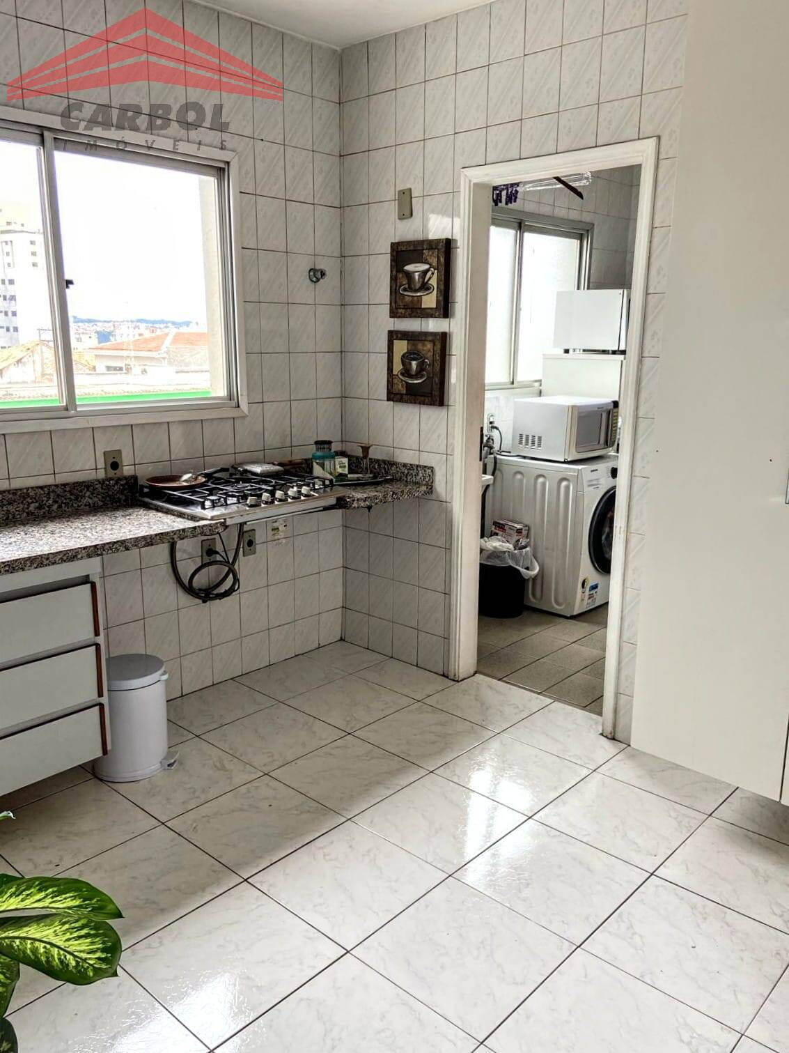 Apartamento à venda com 2 quartos, 75m² - Foto 4