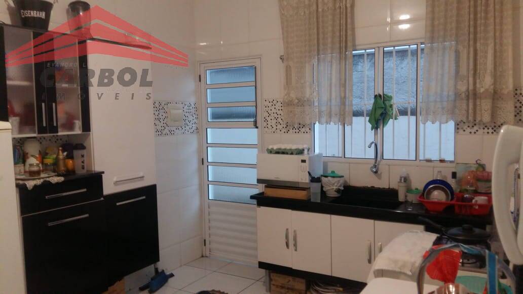 Casa à venda com 3 quartos, 80m² - Foto 2