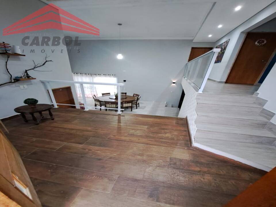 Casa de Condomínio à venda com 3 quartos, 300m² - Foto 2