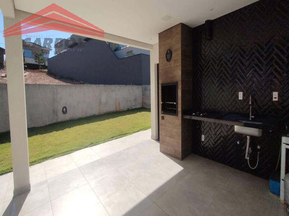 Casa de Condomínio à venda com 3 quartos, 228m² - Foto 5