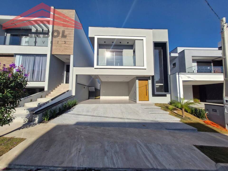 Casa de Condomínio à venda com 3 quartos, 241m² - Foto 1