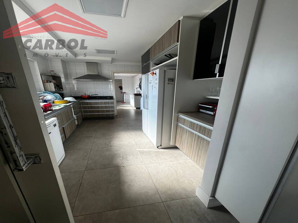 Apartamento à venda com 3 quartos, 178m² - Foto 11