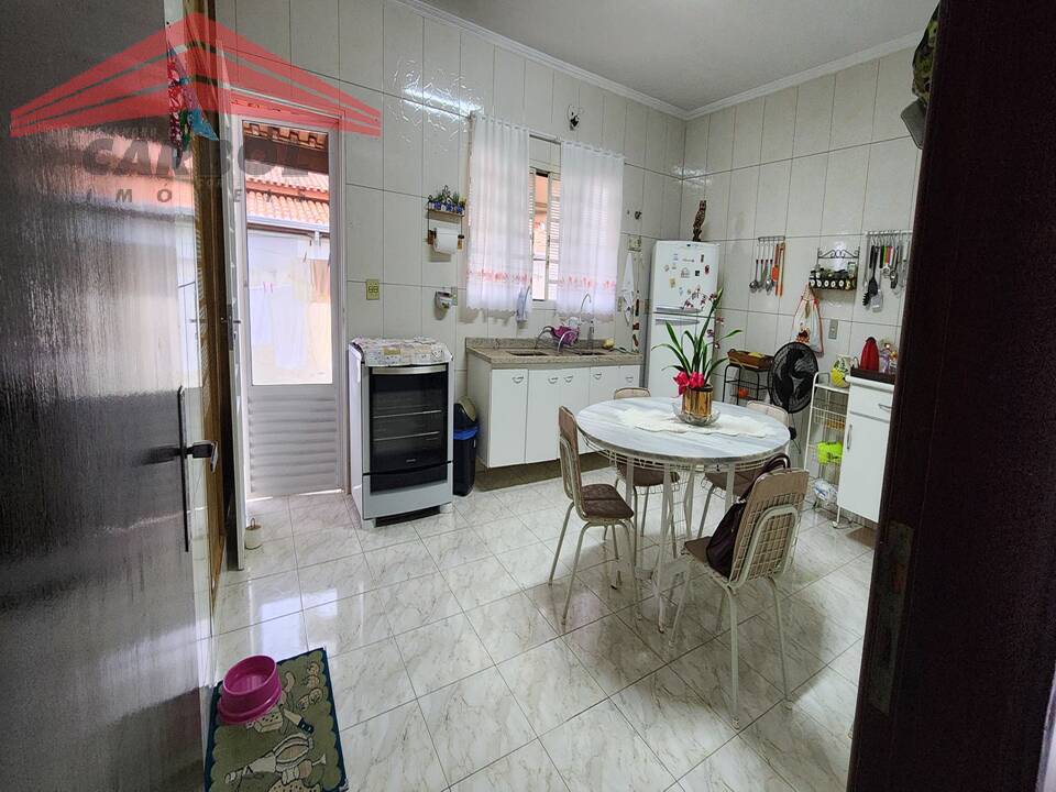 Casa de Condomínio à venda com 5 quartos, 351m² - Foto 19