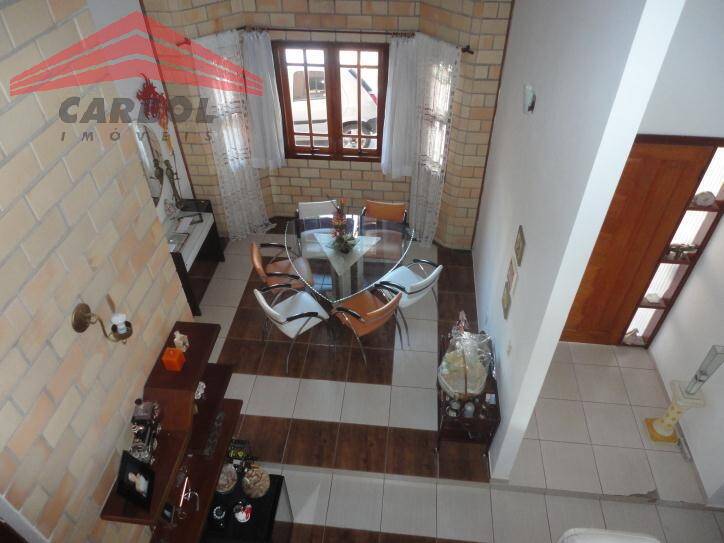 Casa à venda com 3 quartos, 200m² - Foto 7