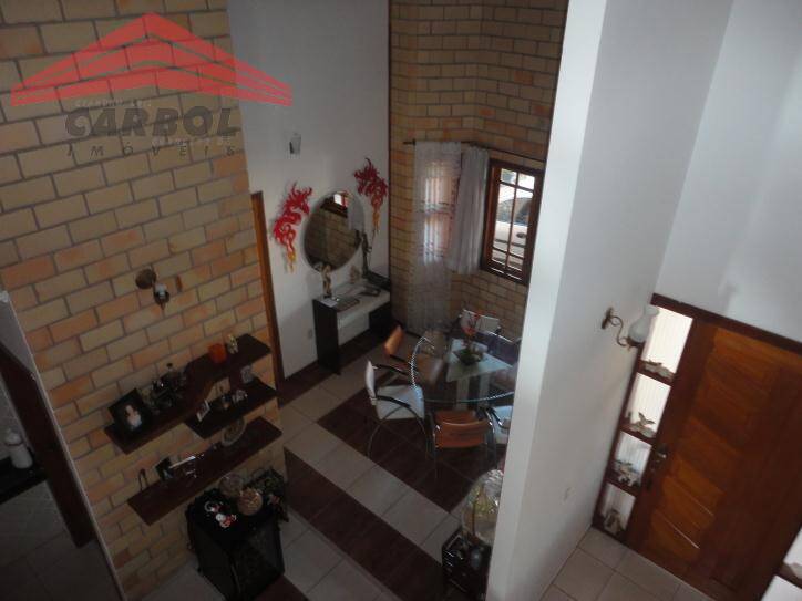 Casa à venda com 3 quartos, 200m² - Foto 8