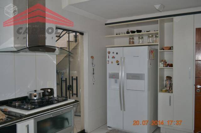 Casa à venda com 4 quartos, 500m² - Foto 14