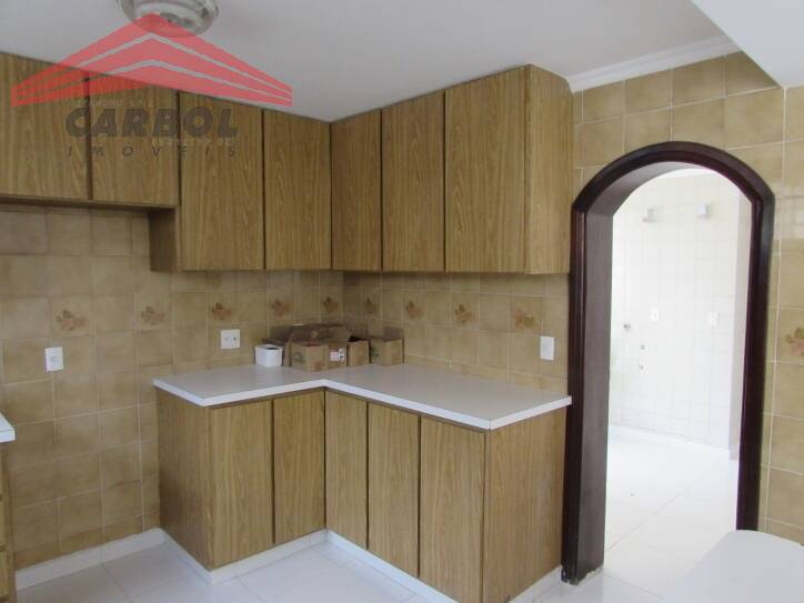 Casa à venda com 3 quartos, 264m² - Foto 11